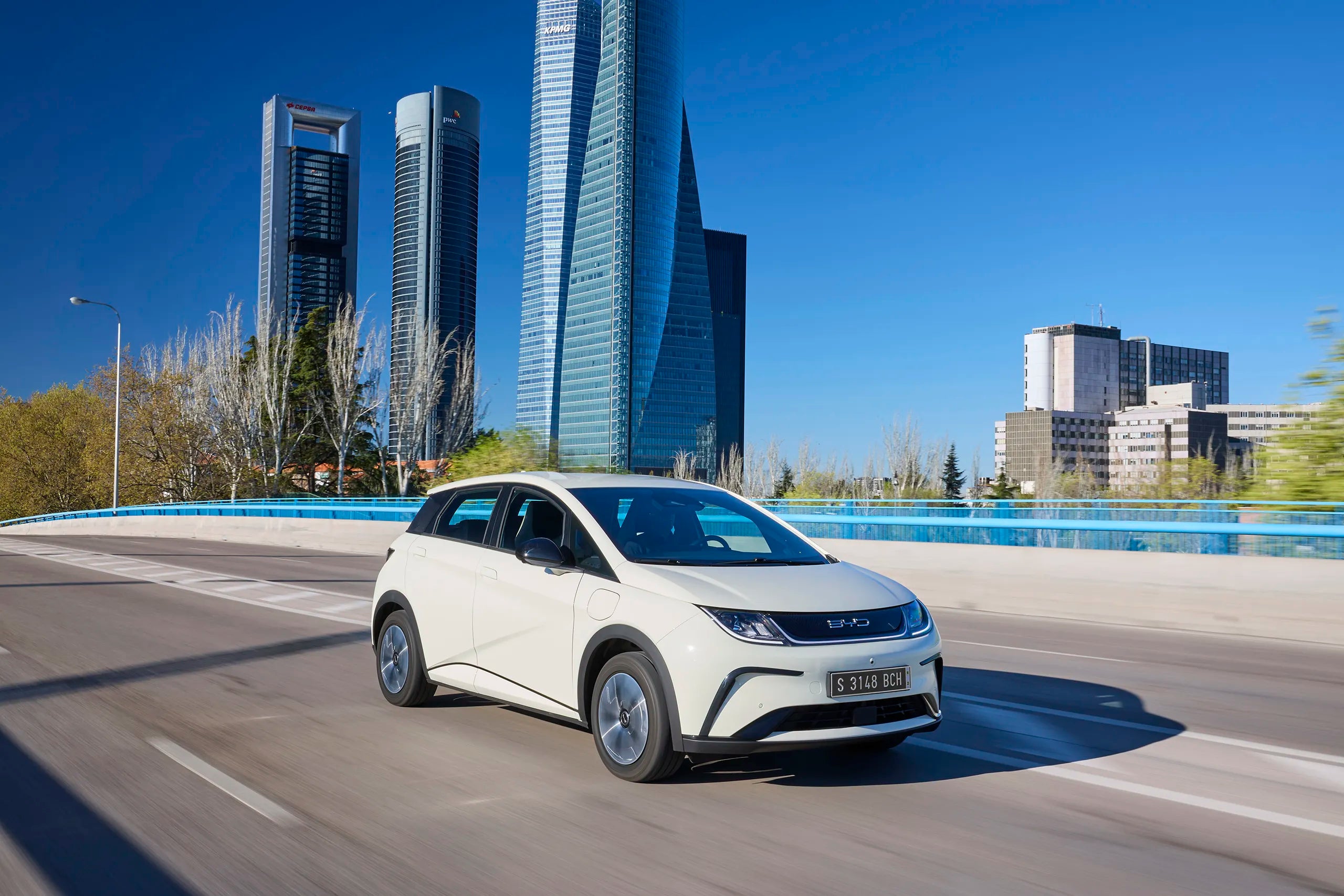 BYD Dolphin G DM-i