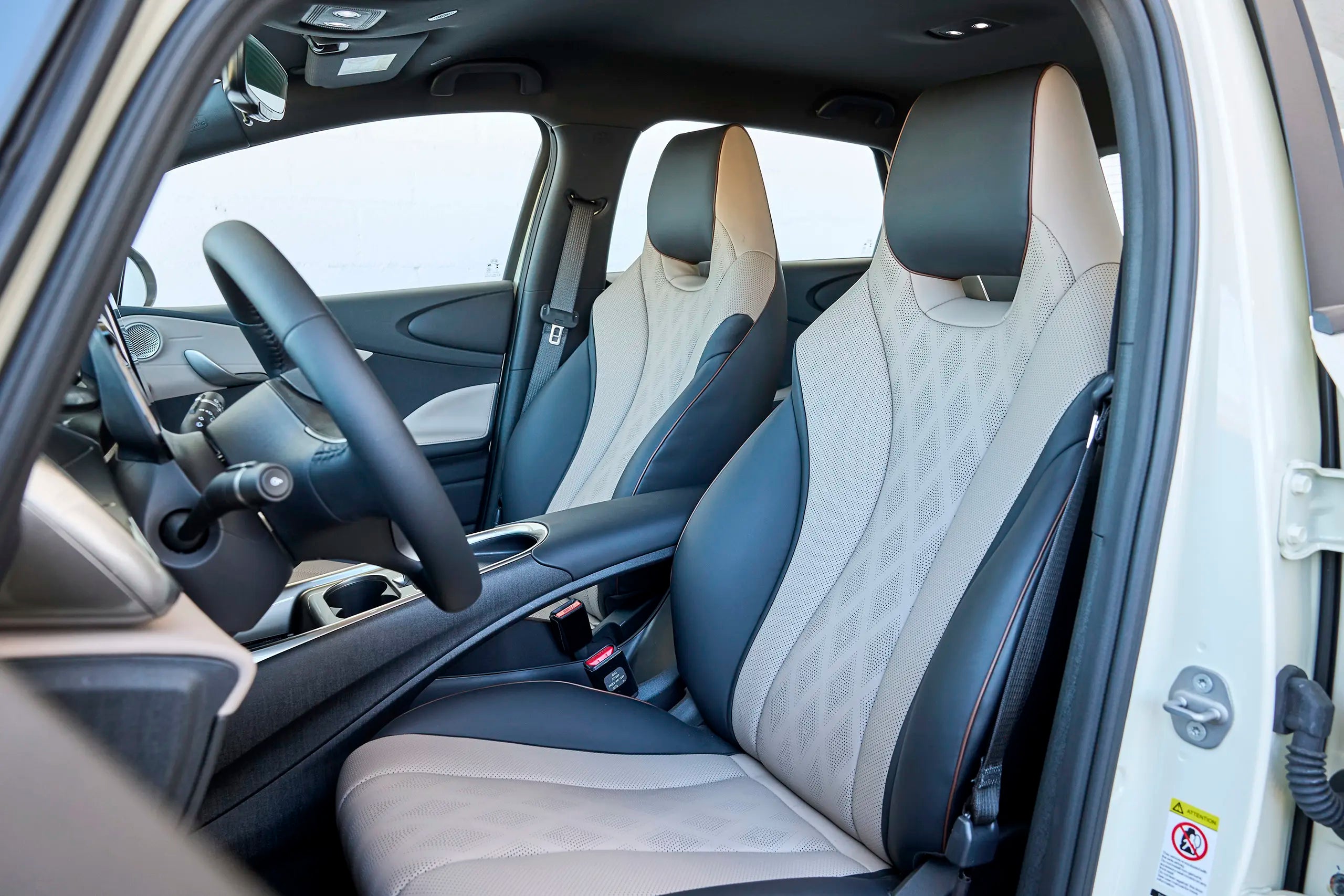 BYD Dolphin G DM-i