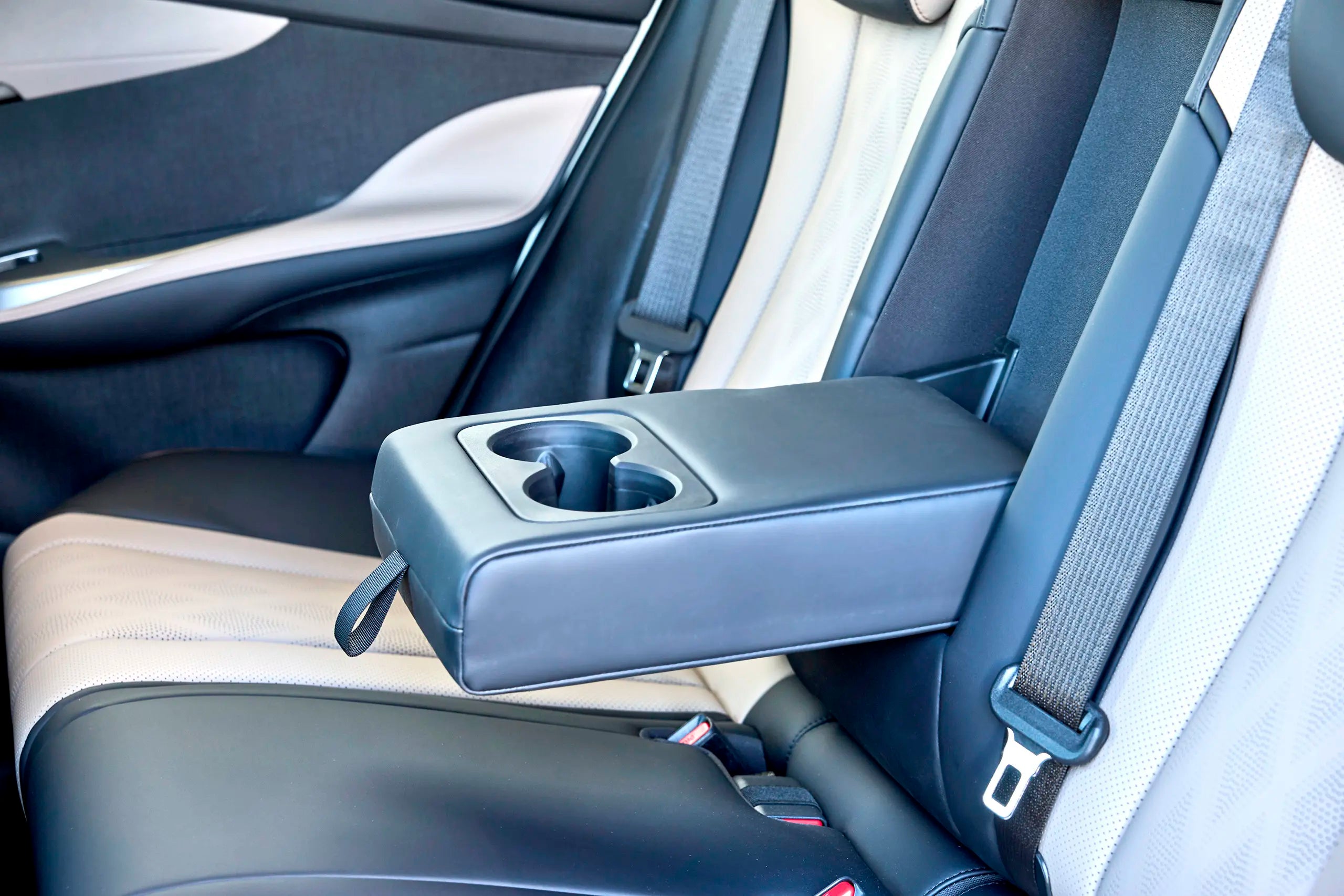 BYD Dolphin G DM-i