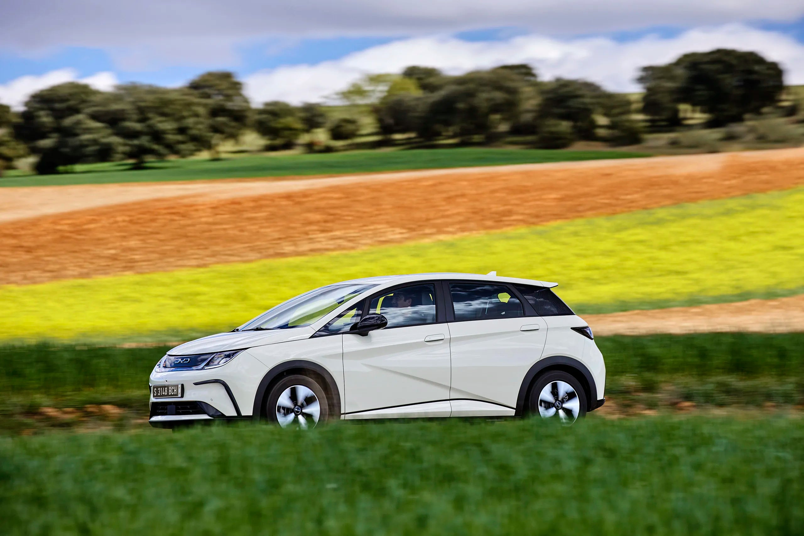 BYD Dolphin G DM-i