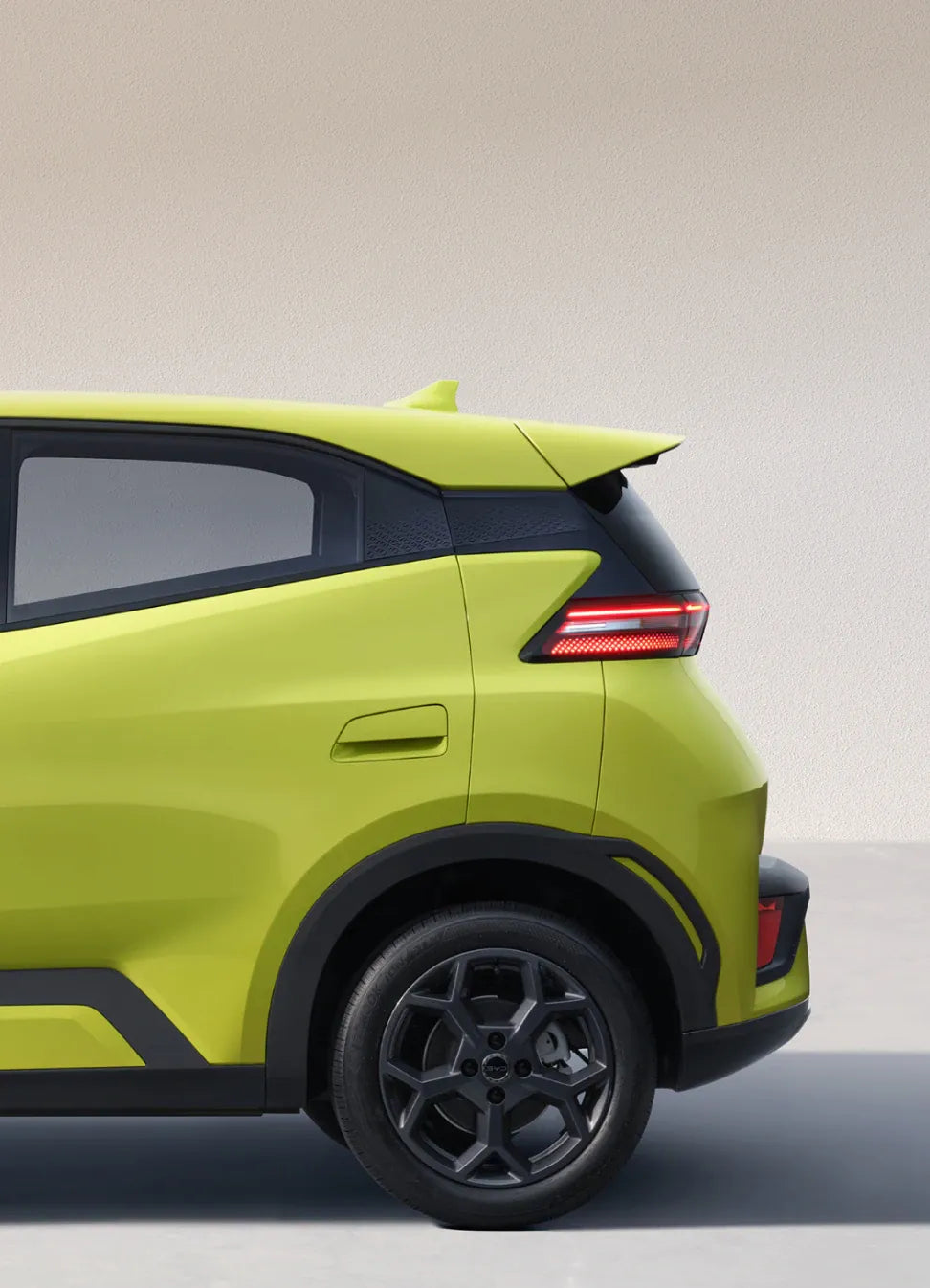 BYD Dolphin Surf